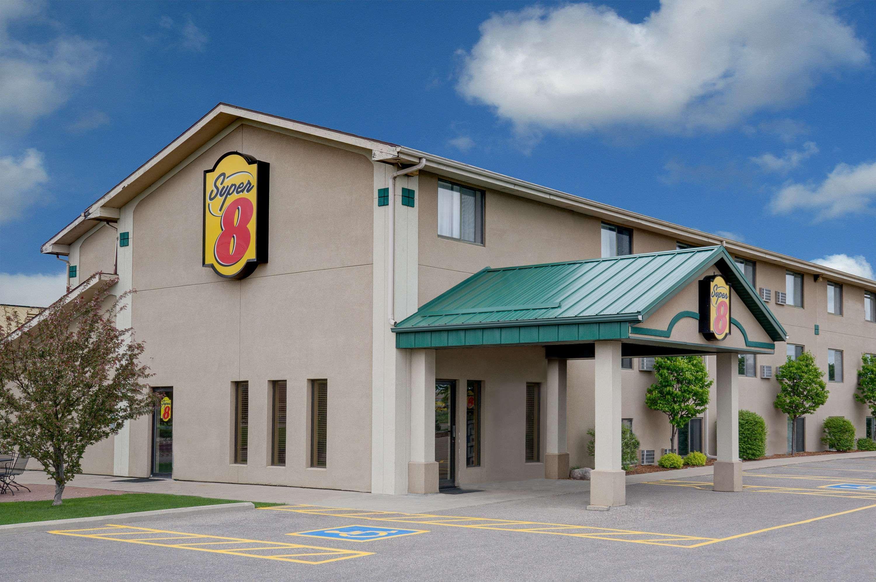 Hotel Super 8 By Wyndham Willmar Exteriér fotografie